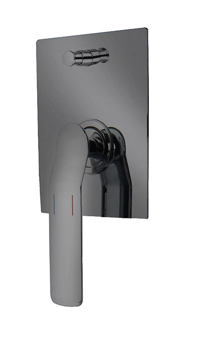 Einmaliger Hebel versteckt in der Wand im Bad Dusche Mischer Umleiter Pistole Metall Bad Messing Wasserhahn Regenschuhe Handdusche